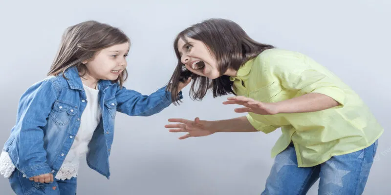 Nằm mơ thấy người khác đánh nhau